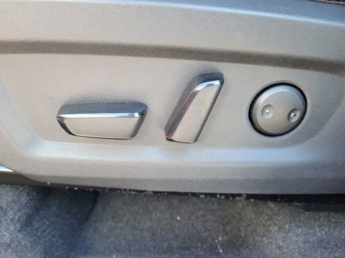 New 2025 Nissan Murano SL image 14