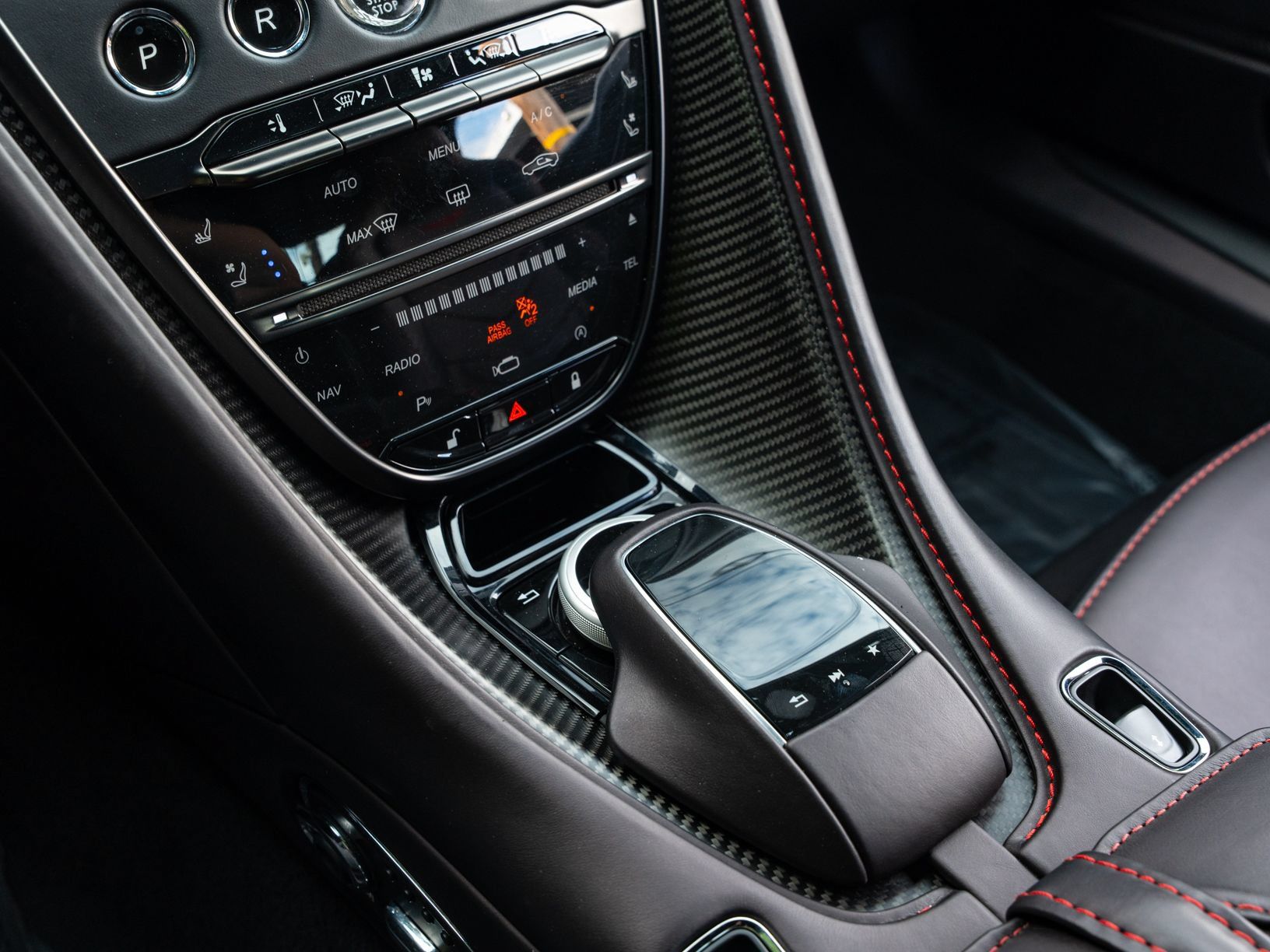 Used 2023 Aston Martin DBS Superleggera Volante RWD image 43