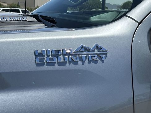 Used 2026 Chevrolet Silverado 3500 High Country w/ High Country Premium Package AWD/4WD image 32