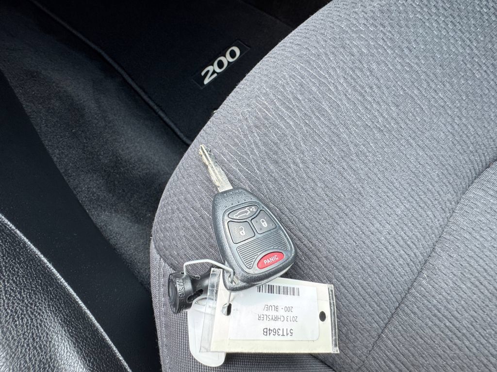 Used 2013 Chrysler 200 Touring FWD image 32