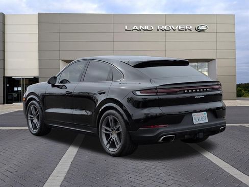Used 2024 Porsche Cayenne Coupe AWD/4WD image 7