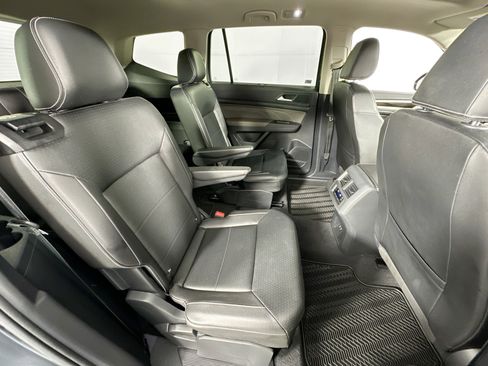 Used 2023 Volkswagen Atlas SE image 28