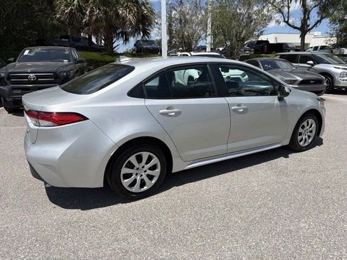 Certified 2025 Toyota Corolla LE FWD image 2