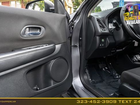 Used 2016 Honda HR-V LX image 11