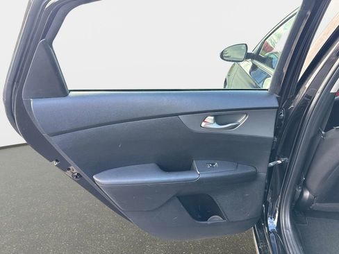 Used 2019 Kia Forte LXS image 11