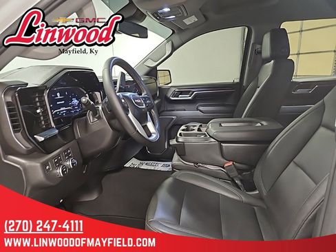 Used 2024 GMC Sierra 1500 SLT w/ X31 Off-Road Package image 13