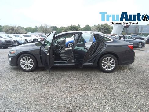 Used 2023 Chevrolet Malibu LT FWD image 12