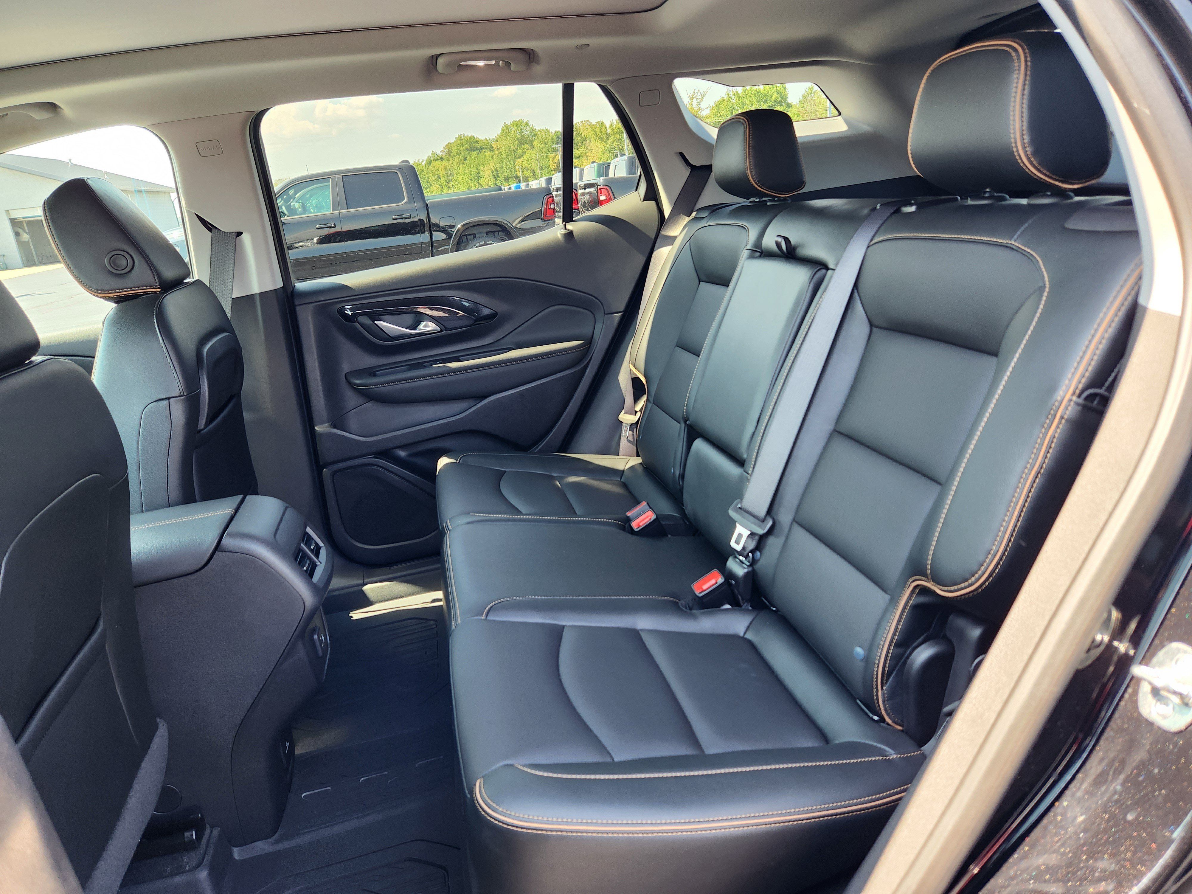 Used 2024 GMC Terrain AT4 w/ Infotainment Package II AWD/4WD image 11