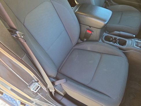 Used 2021 Jeep Wrangler Unlimited Sport image 15