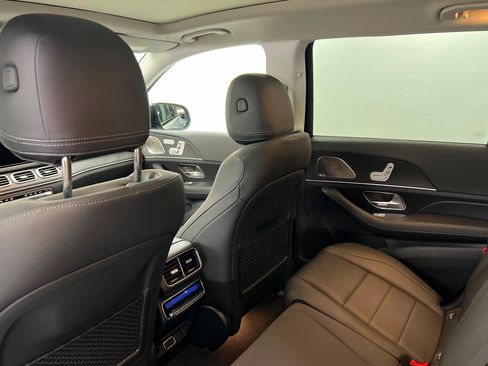 New 2026 Mercedes-Benz GLS 450 4MATIC image 19