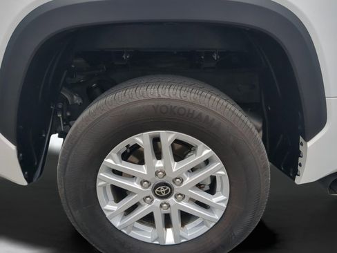 Used 2025 Toyota Tundra SR5 w/ SR5 Convenience Package AWD/4WD image 29