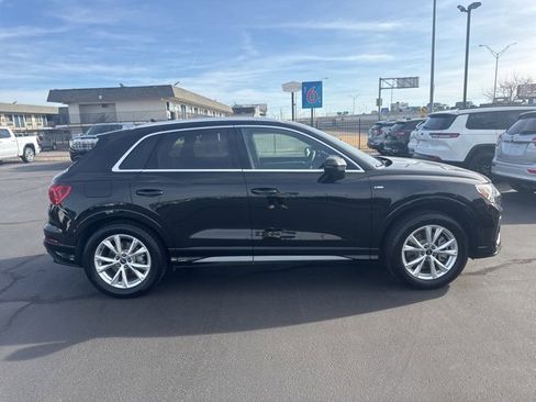 Used 2025 Audi Q3 2.0T Premium image 2