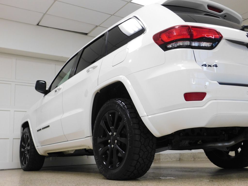 Used 2020 Jeep Grand Cherokee Altitude AWD/4WD image 63