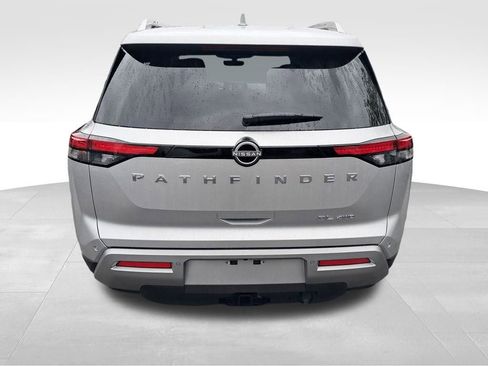 New 2025 Nissan Pathfinder SL w/ SL Premium Package image 4