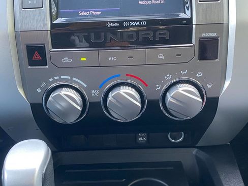 Used 2014 Toyota Tundra SR5 w/ SR5 Upgrade Package image 34