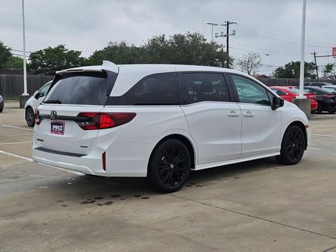 Used 2026 Honda Odyssey Sport-L image 5