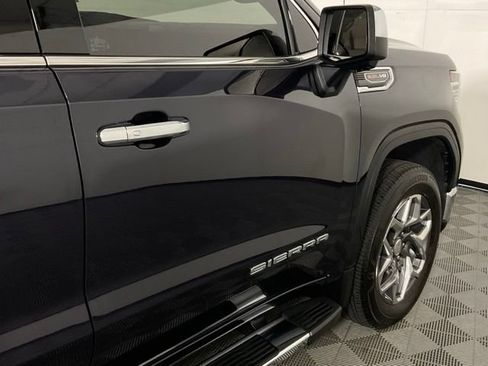 Used 2024 GMC Sierra 1500 SLT w/ SLT Premium Plus Package AWD/4WD image 9