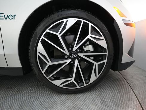 Used 2025 Hyundai Ioniq 6 SEL RWD image 20