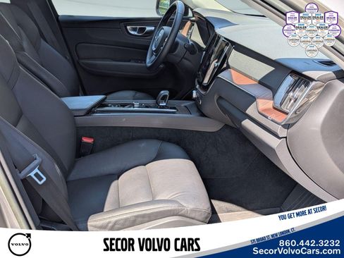 Certified 2023 Volvo XC60 B5 Plus w/ Climate Package AWD/4WD image 28