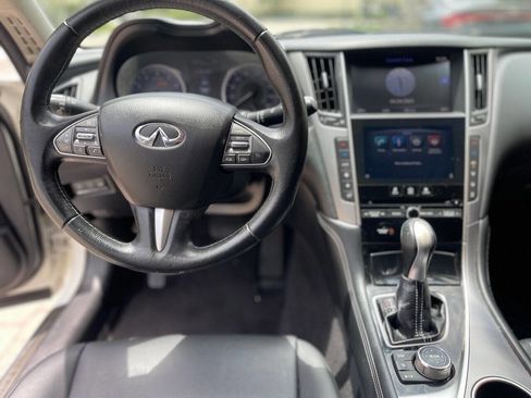 Used 2016 INFINITI Q50 Premium image 18