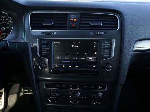 Used 2017 Volkswagen Golf Alltrack SEL image 22