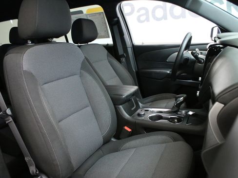 Used 2023 Chevrolet Traverse LT FWD image 31