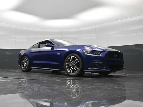 Used 2016 Ford Mustang GT Premium RWD image 17