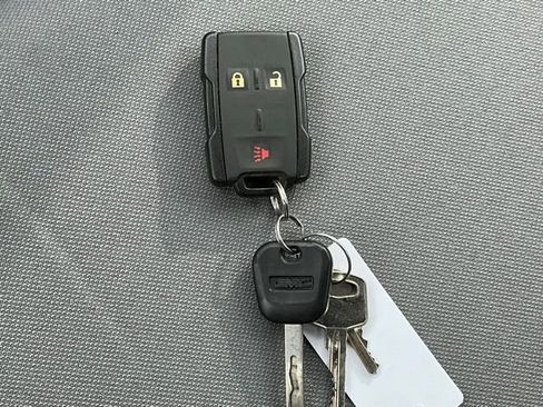 Used 2017 GMC Sierra 1500 Base image 16