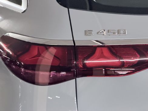 New 2026 Mercedes-Benz E 450 4MATIC All-Terrain Wagon image 26