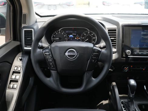 Used 2023 Nissan Frontier SV w/ Technology Package AWD/4WD image 20
