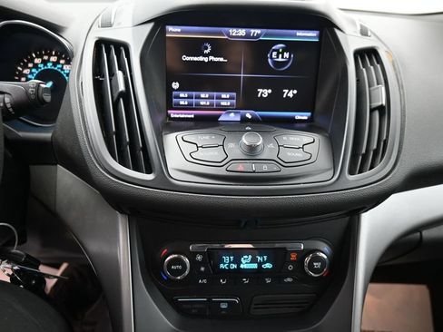 Used 2013 Ford Escape SE FWD image 19