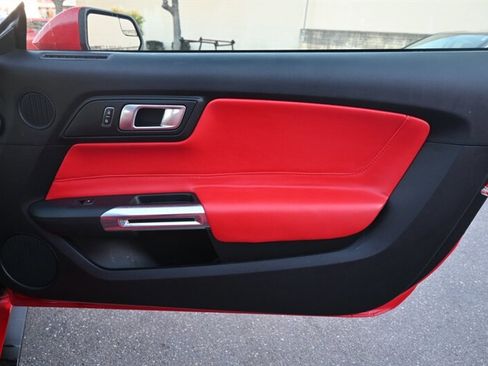 Used 2020 Ford Mustang Coupe RWD image 38