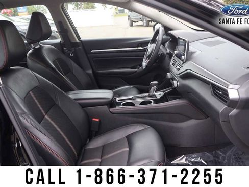 Used 2024 Nissan Altima 2.5 SR image 21