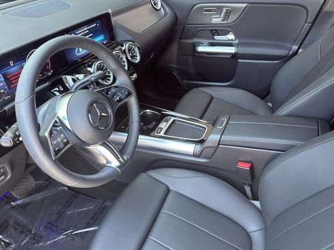 Certified 2025 Mercedes-Benz GLA 250 4MATIC image 10