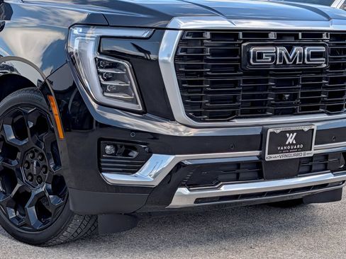 New 2026 GMC Yukon XL Denali w/ Denali Reserve Package AWD/4WD image 9