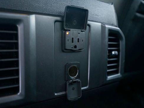 Used 2016 Ford F150 XLT w/ Equipment Group 302A Luxury image 39