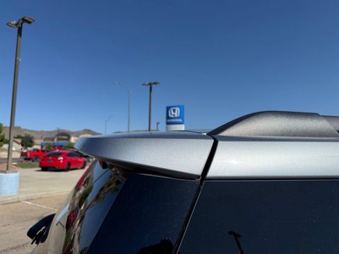 Used 2024 Ford Expedition XLT RWD image 7