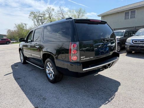 Used 2012 GMC Yukon XL Denali image 18