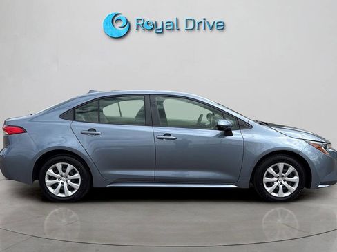 Used 2022 Toyota Corolla LE FWD image 7