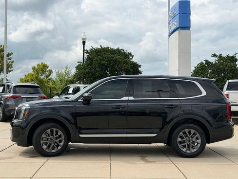 Used 2024 Kia Telluride LX FWD image 7