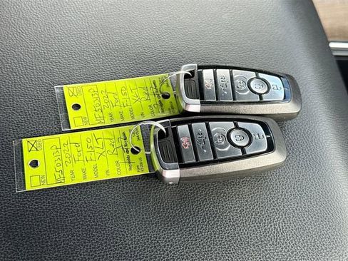 Certified 2022 Ford F150 XLT w/ Equipment Group 302A High image 34