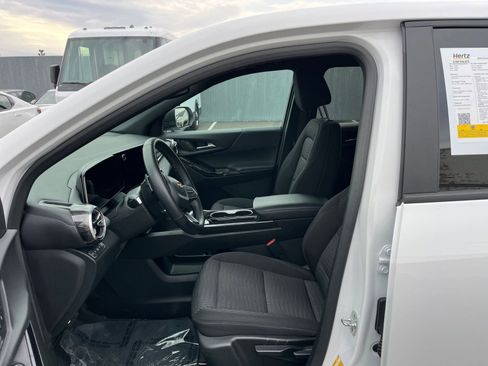 Used 2025 Chevrolet Equinox LT image 26