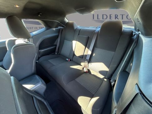 Used 2021 Dodge Challenger R/T w/ Carbon/Suede Interior Package image 11