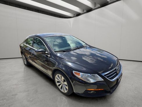Used 2010 Volkswagen CC Sport FWD image 9