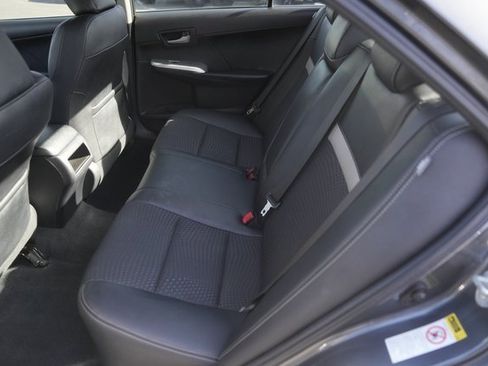 Used 2012 Toyota Camry SE image 13