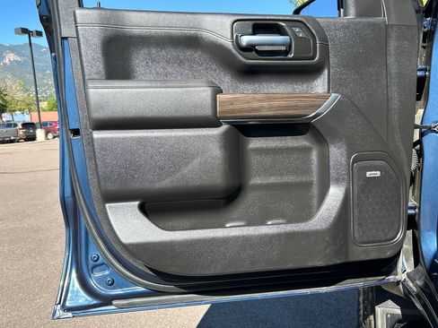 Used 2020 Chevrolet Silverado 1500 RST AWD/4WD image 31