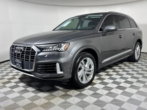 Used 2021 Audi Q7 3.0T Premium Plus w/ Premium Plus Package AWD/4WD image 3