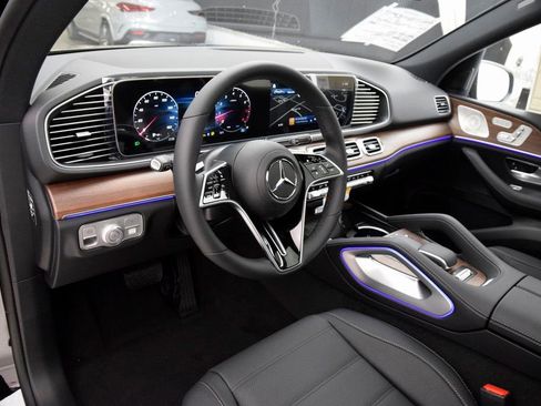 New 2026 Mercedes-Benz GLE 580 4MATIC image 21