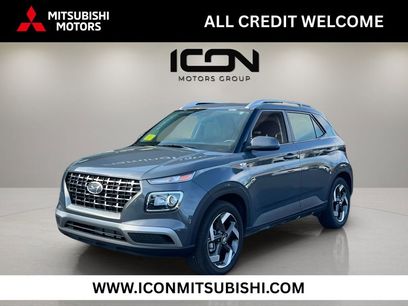 Used 2025 Hyundai Venue SEL