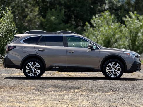 Used 2021 Subaru Outback Limited w/ Popular Package #2 AWD/4WD image 8